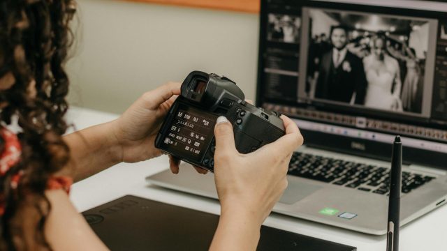 The Best AI Tools for Wedding Photography in 2025
