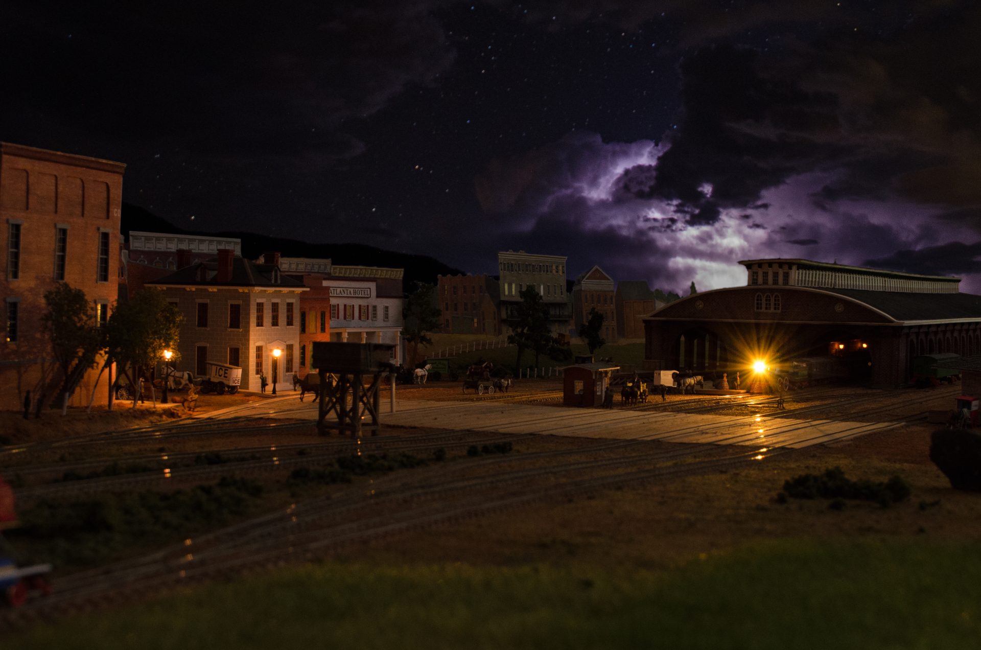 Atlanta GA Nightcap HO Scale