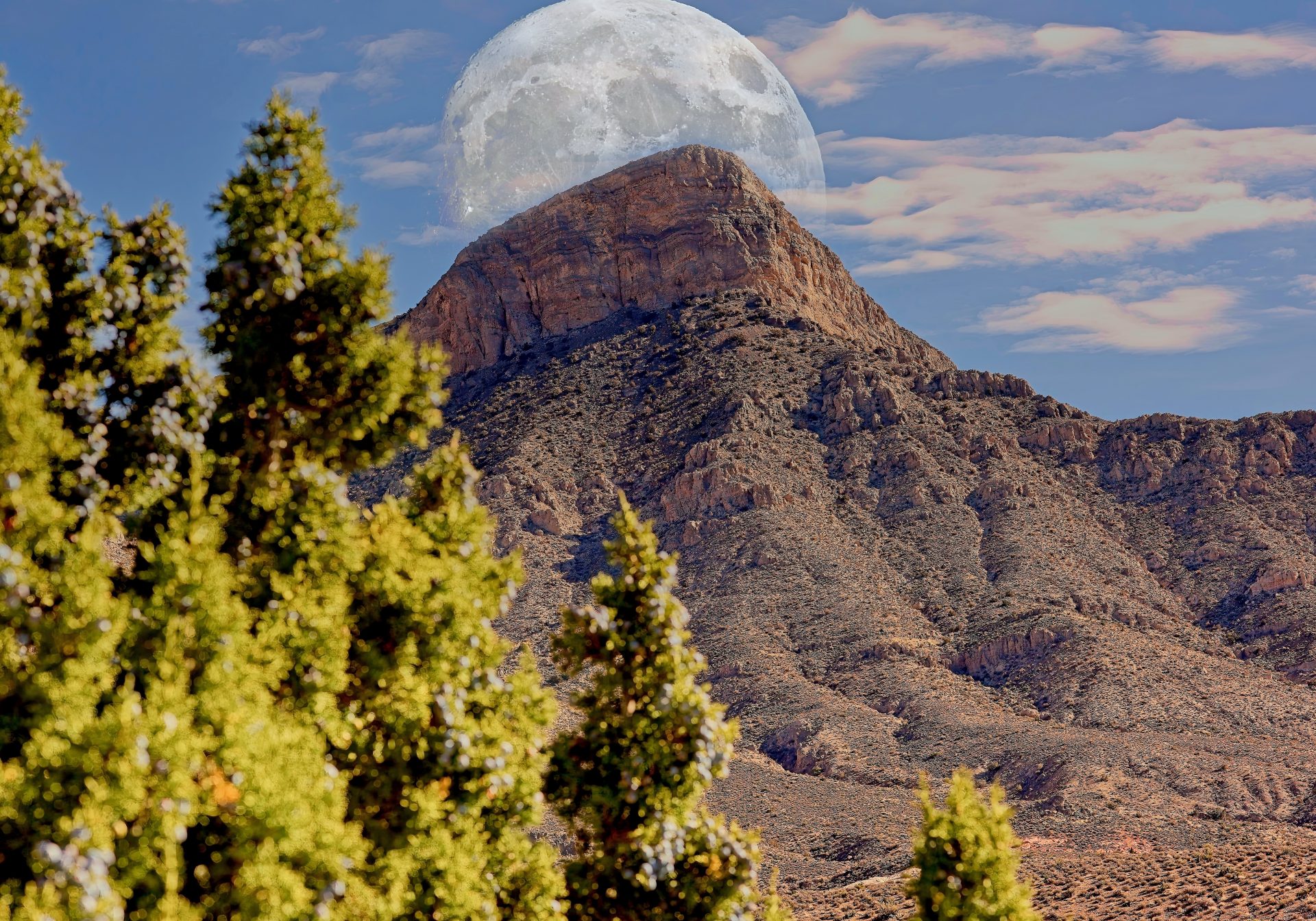 July super moon at Red Rocks Canyon