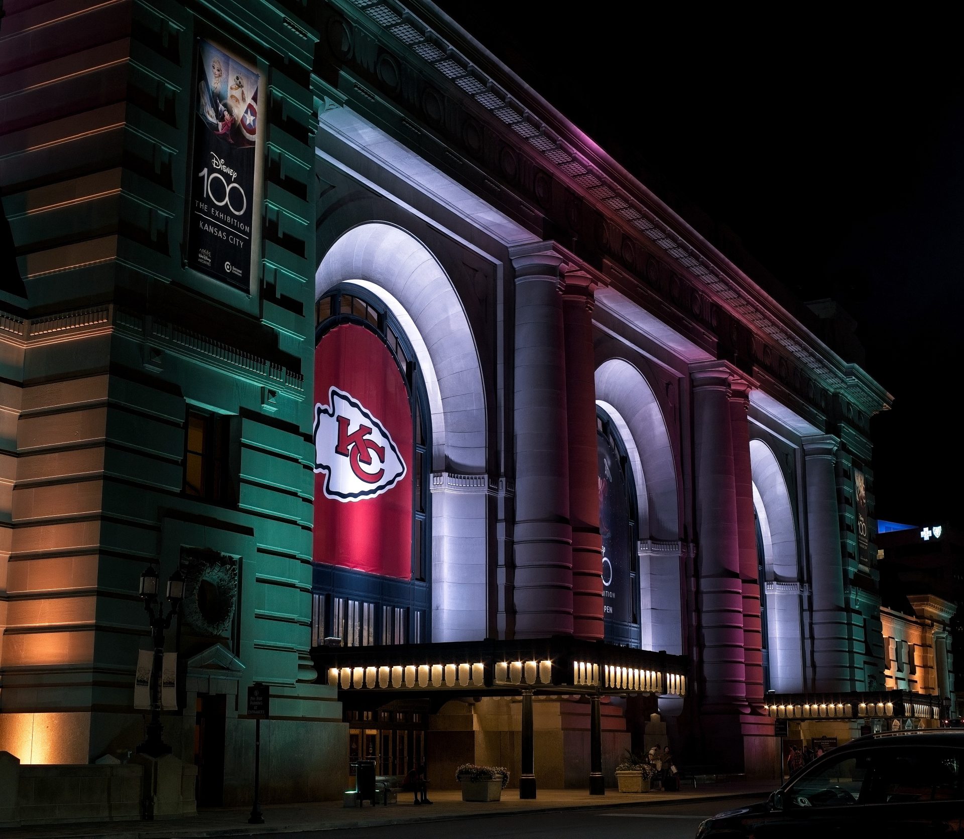 Union Station, Night Light