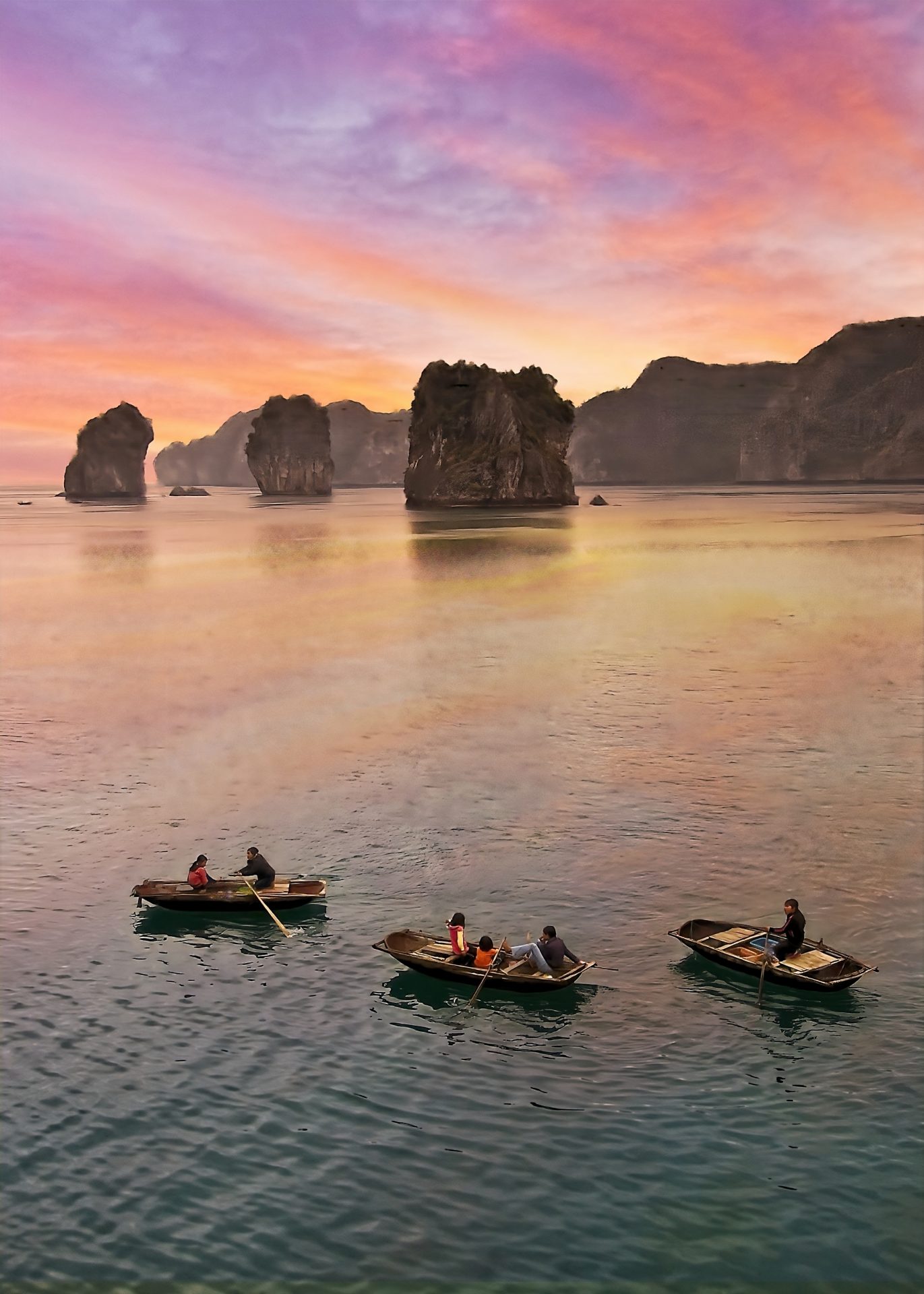 Ha Long Bay, Viet Nam’s Floating Fishing Village