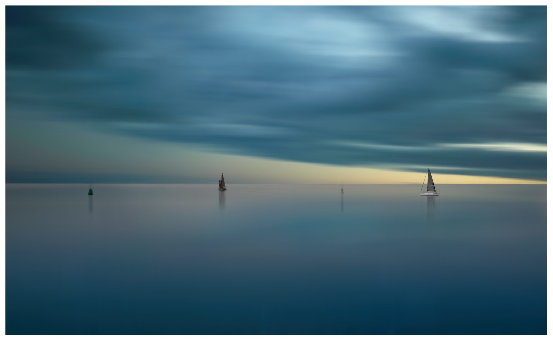 Stil Life @ Sea.