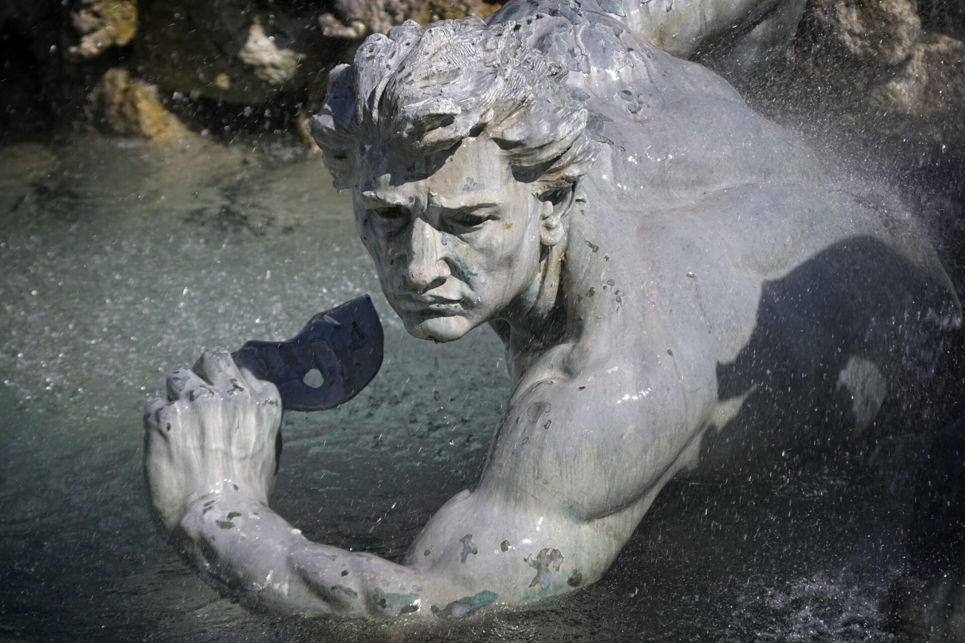 unmasked man in Monument aux Girondins
