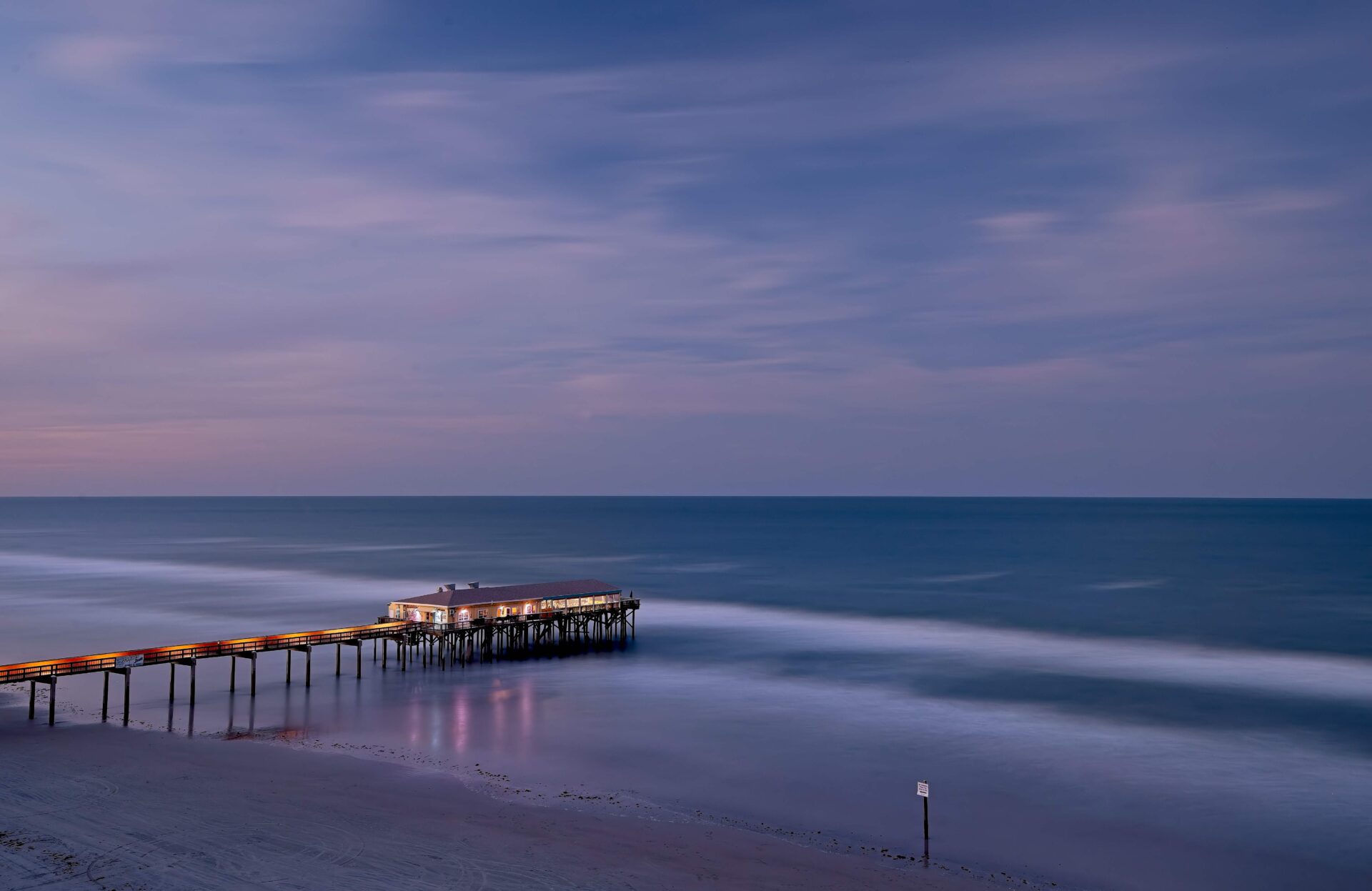 Dayton Beach Shores Crabby Joes Deck
