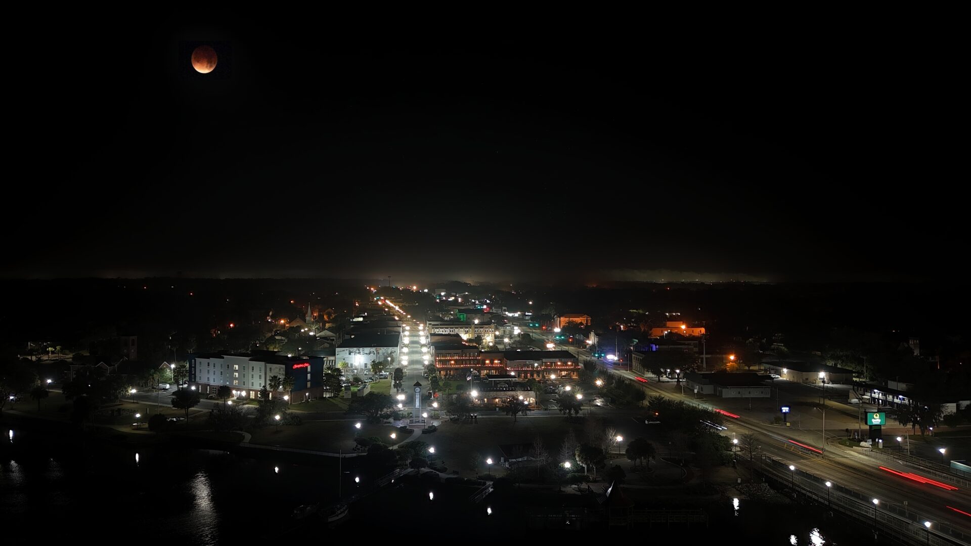 Full Blood Moon Over Palatka FL.