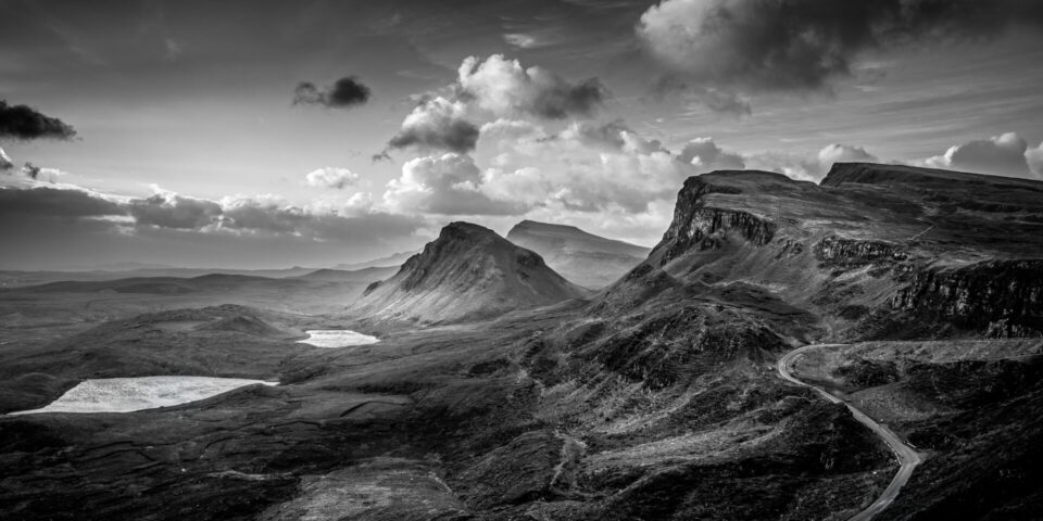 Thomas and a small group of photographers set out before sunrise, climbing to the Quiraing — a dramatic landslip on the northern end of the Isle of Skye — in cold, windy conditions. The effort paid off with a striking landscape that captures the raw character of the Scottish Highlands.