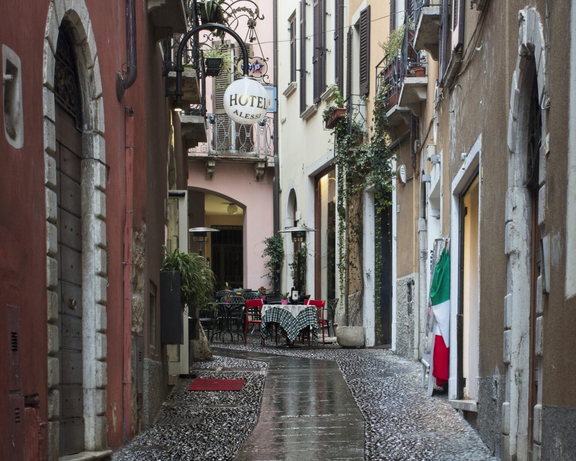 Italian street scene
